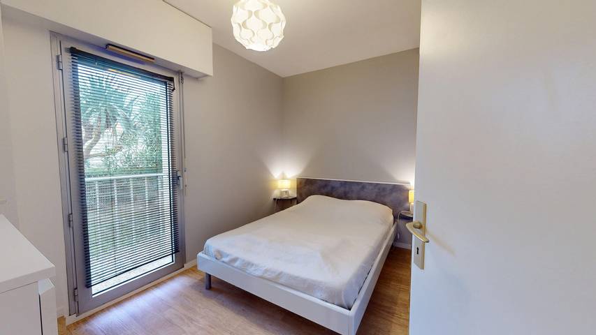 Entire apartment, Cocon Royal - Terrasse & Plage à 800m in Saint-Gilles-Croix-de-Vie, Loire Valley