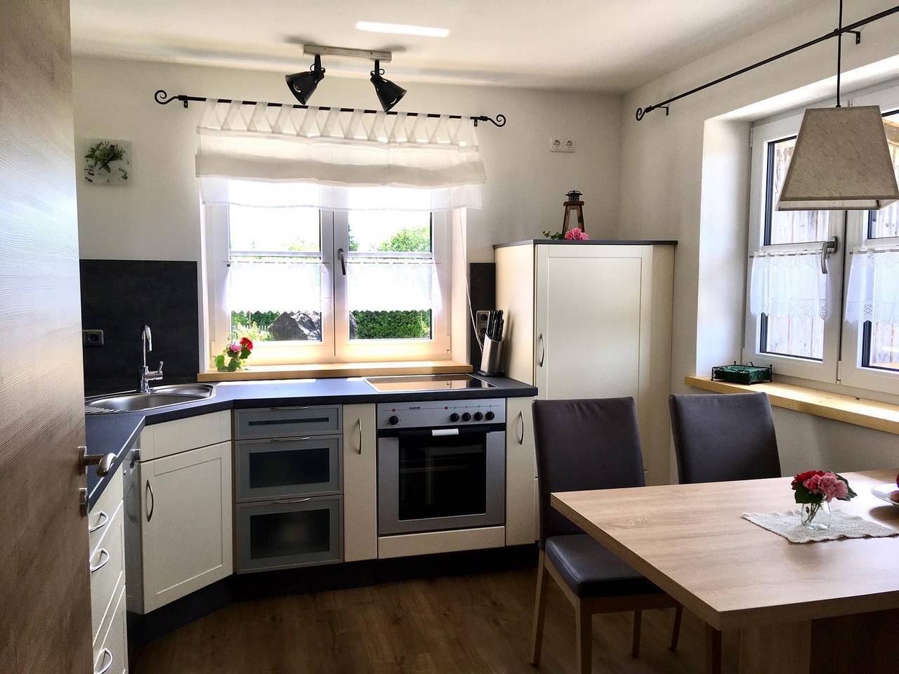 Ganze Ferienwohnung, Ferienwohnung und Wohnmobilstellplatz Sunnesidde in Sonthofen, Bayerisch Schwaben