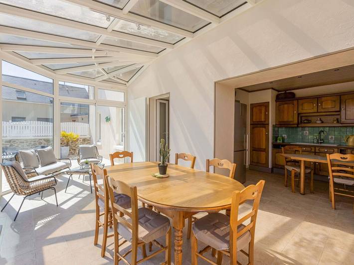 Location de vacances pour 8 personnes, avec jardin à Montaigu-la-Brisette - 4