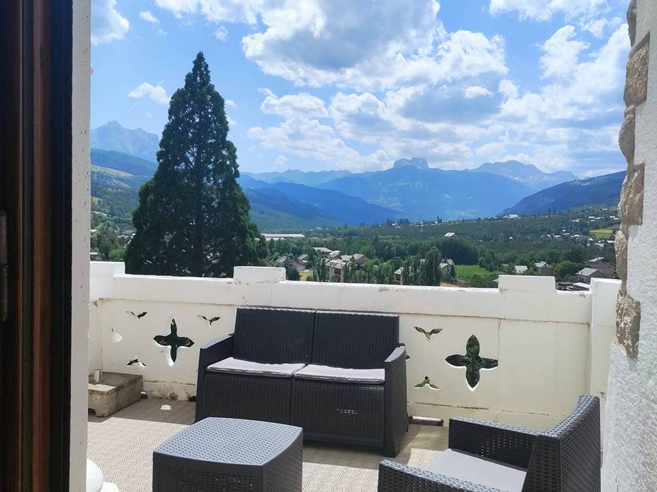 Ganze Wohnung, 3-Zimmer-Wohnung mit Terrasse und Parkplatz in Jausiers in Jausiers, Nationalpark Mercantour