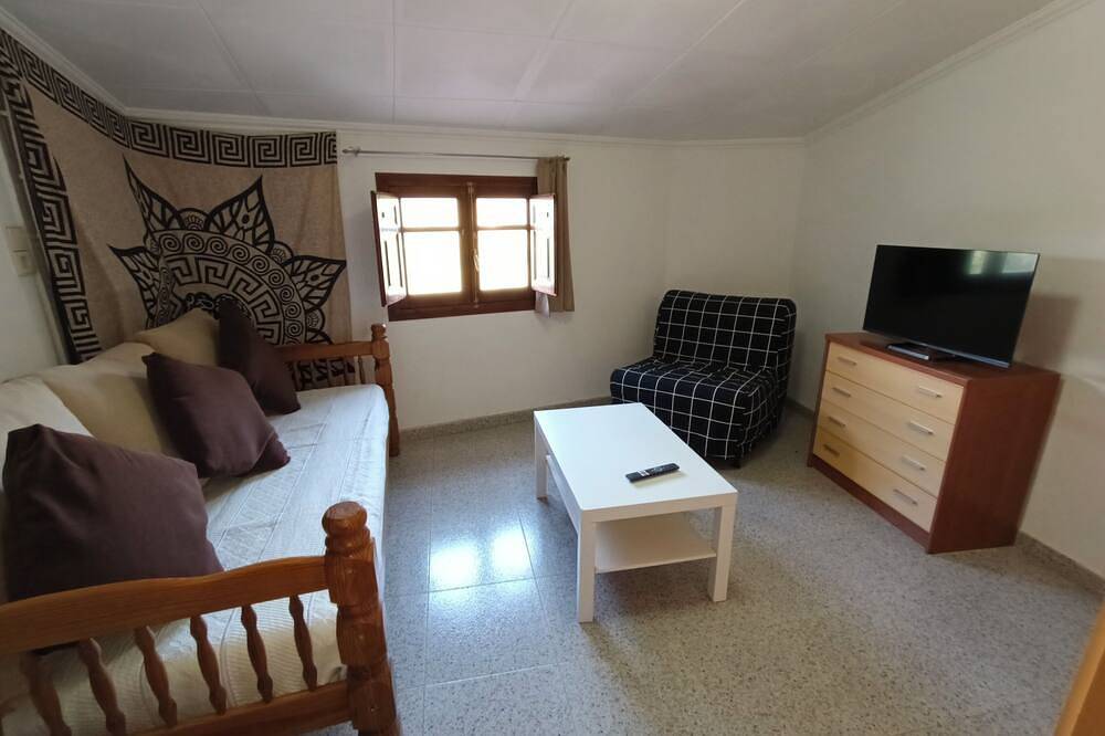Apartamento entero, Apartamento acogedor, muy tranquilo y luminoso in Tordera, Costa del Maresme