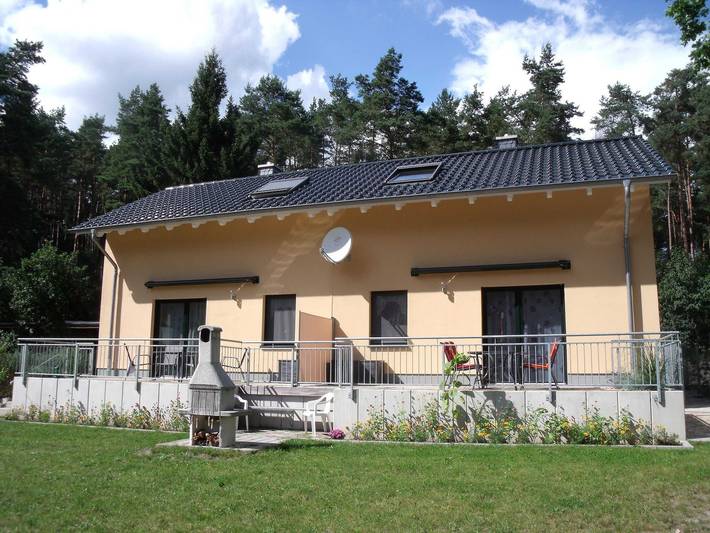 Ferienhaus für 4 Personen, mit Ausblick und Seeblick sowie Garten, kinderfreundlich in Krakow am See