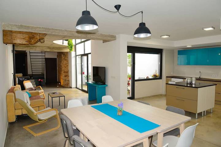 Cottage for 8 people, with garden and balcony - 1