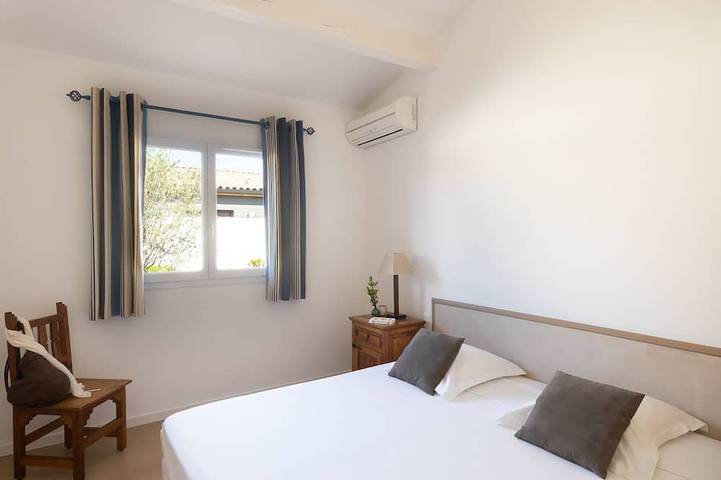 Villa pour 7 personnes, avec balcon et jardin dans Cala Rossa - 4