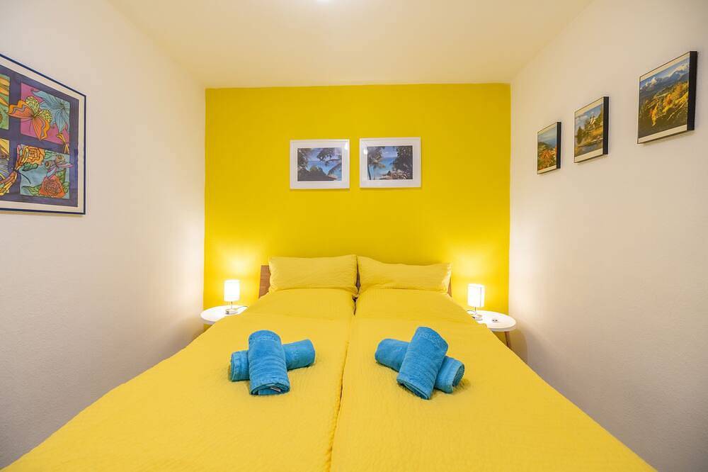 Ganze Wohnung, Ferienwohnung Edelweiß, für 3 Personen, 40 qm, Terrasse in Pfaffing, Landkreis Rosenheim