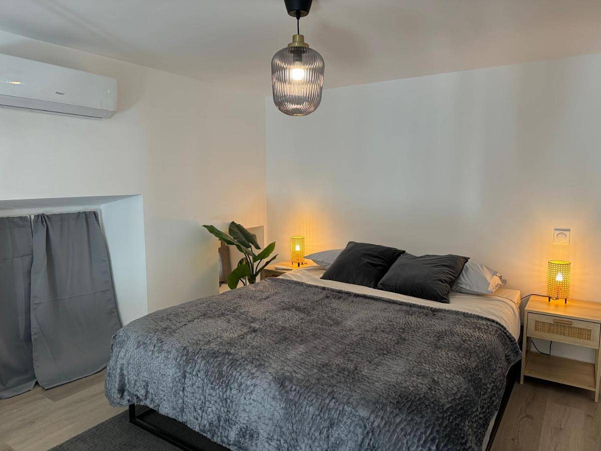 Appartement entier, Studio Cannes - Gare, Palais & Croisette à 5min à pied in Cannes, Côte méditerranéenne (France)