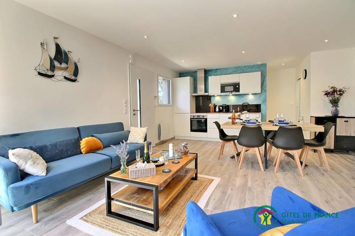 Gîte pour 4 personnes, avec terrasse à Férel - 2