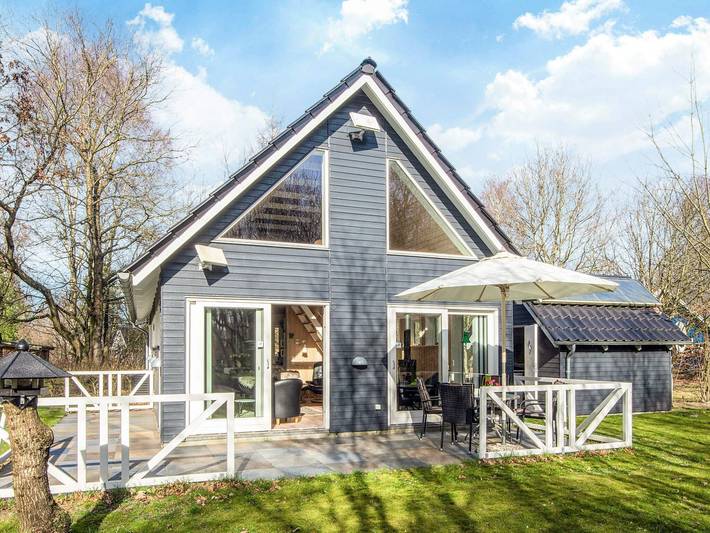 Ferienhaus für 5 Personen, mit Terrasse und Garten