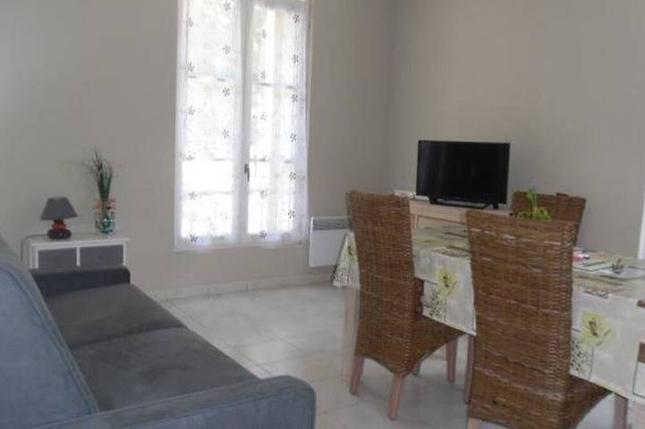 Gîte pour 4 personnes, avec balcon dans Office De Tourisme D Amelie Les Bains - 4