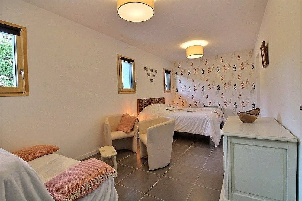 Grande Maison D'architecte à 400 m de la mer in Plougrescant, Pink Granite Coast