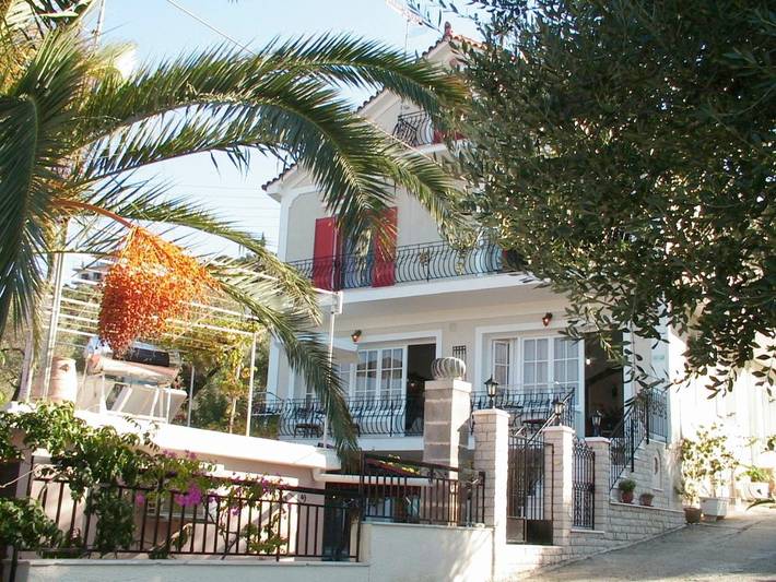 Appartamento per 4 persone, con Balcone e Terrazza nonché Panorama in Itaca