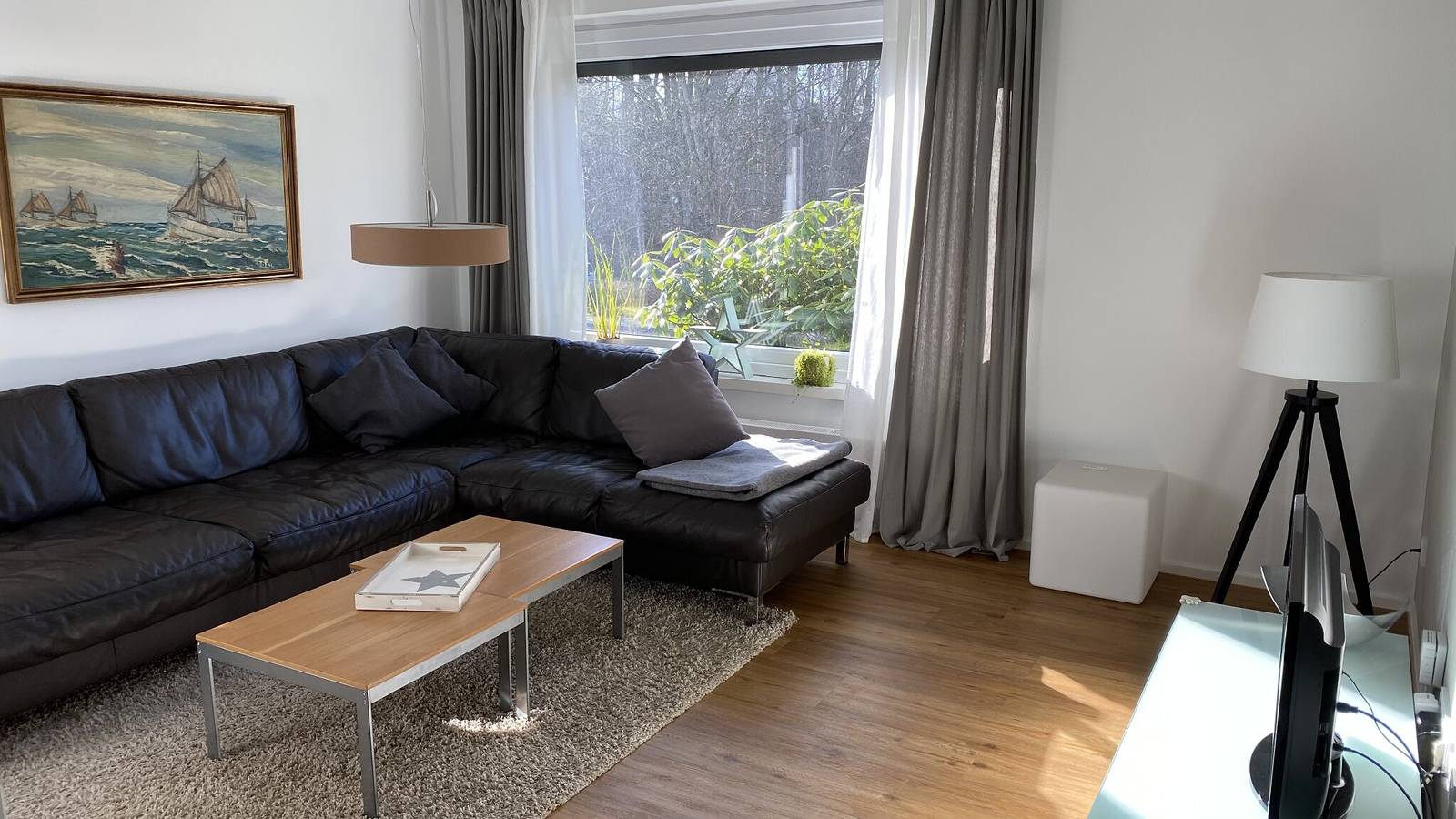 Holiday Home 'Ferienwohnung Strandgut' with Private Terrace and Wi-Fi in Holnis, Glücksburg