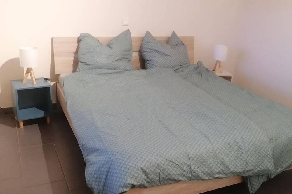 Ganze Wohnung, Ferienwohnung Hof Lamberty - 2-Bett-Ferienwohnung, Bad/Wc für 2 bis 5 Personen in Prüm, Naturpark Hohes Venn-Eifel