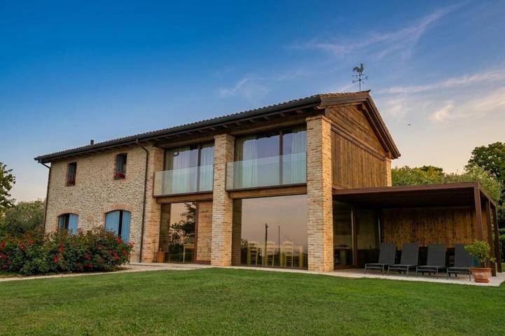 Maison d’hôte pour 2 personnes, avec jardin et piscine ainsi que vue et sauna - 1