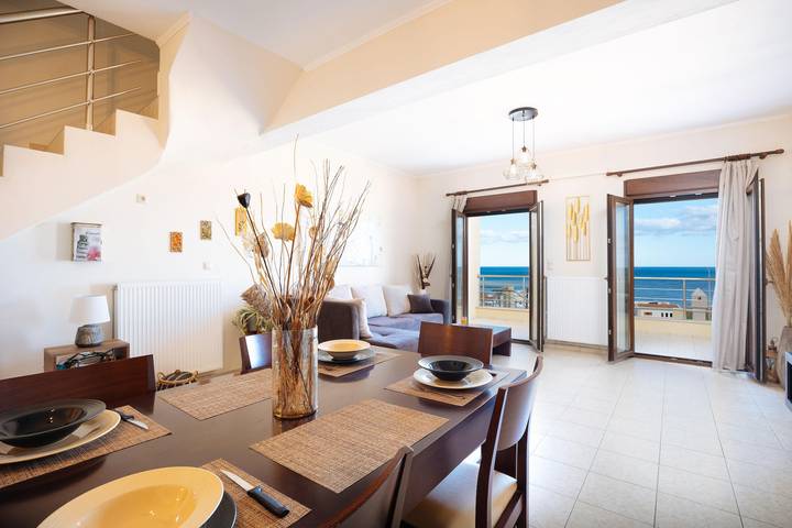 Appartement de vacances pour 6 personnes, avec jardin ainsi que piscine et vue sur l’océan