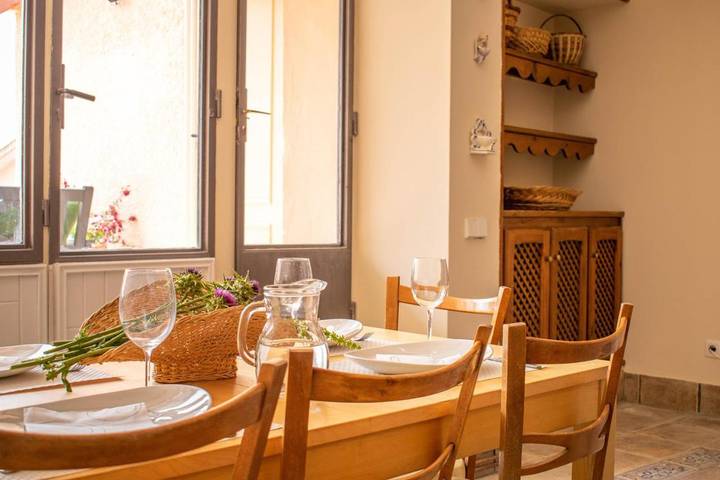Casa rural para 6 personas, con Balcón además de Terraza y Vistas en Biurrun-Olcoz - 4