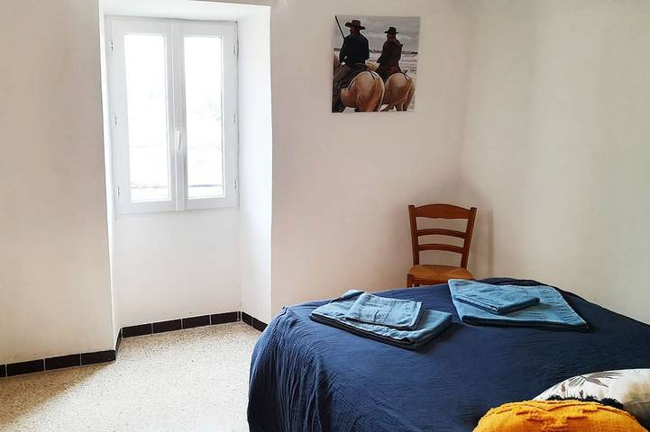 Gîte pour 8 personnes, avec jardin à Courry - 4