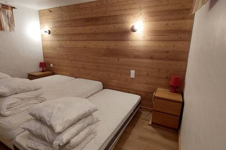 Gîte pour 6 personnes, avec terrasse et jardin, animaux acceptés dans Courchevel 1300 (Le Praz) - 4