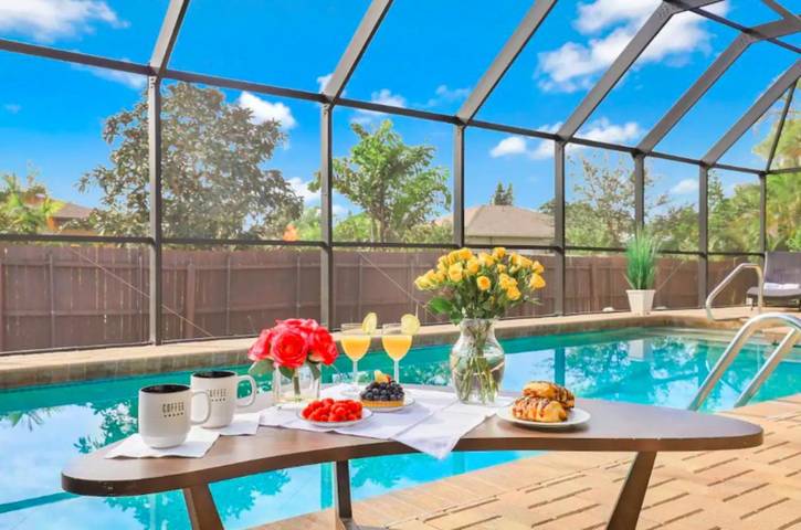 Ferienhaus für 9 Personen, mit Pool - 1