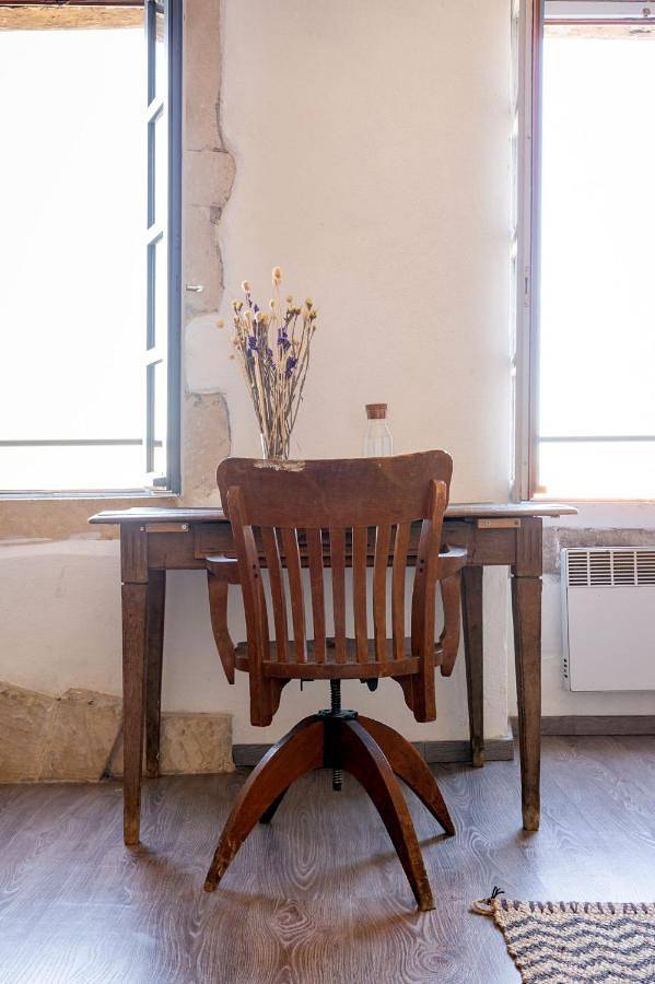 Small Double Room in Grignan, Région de nyons
