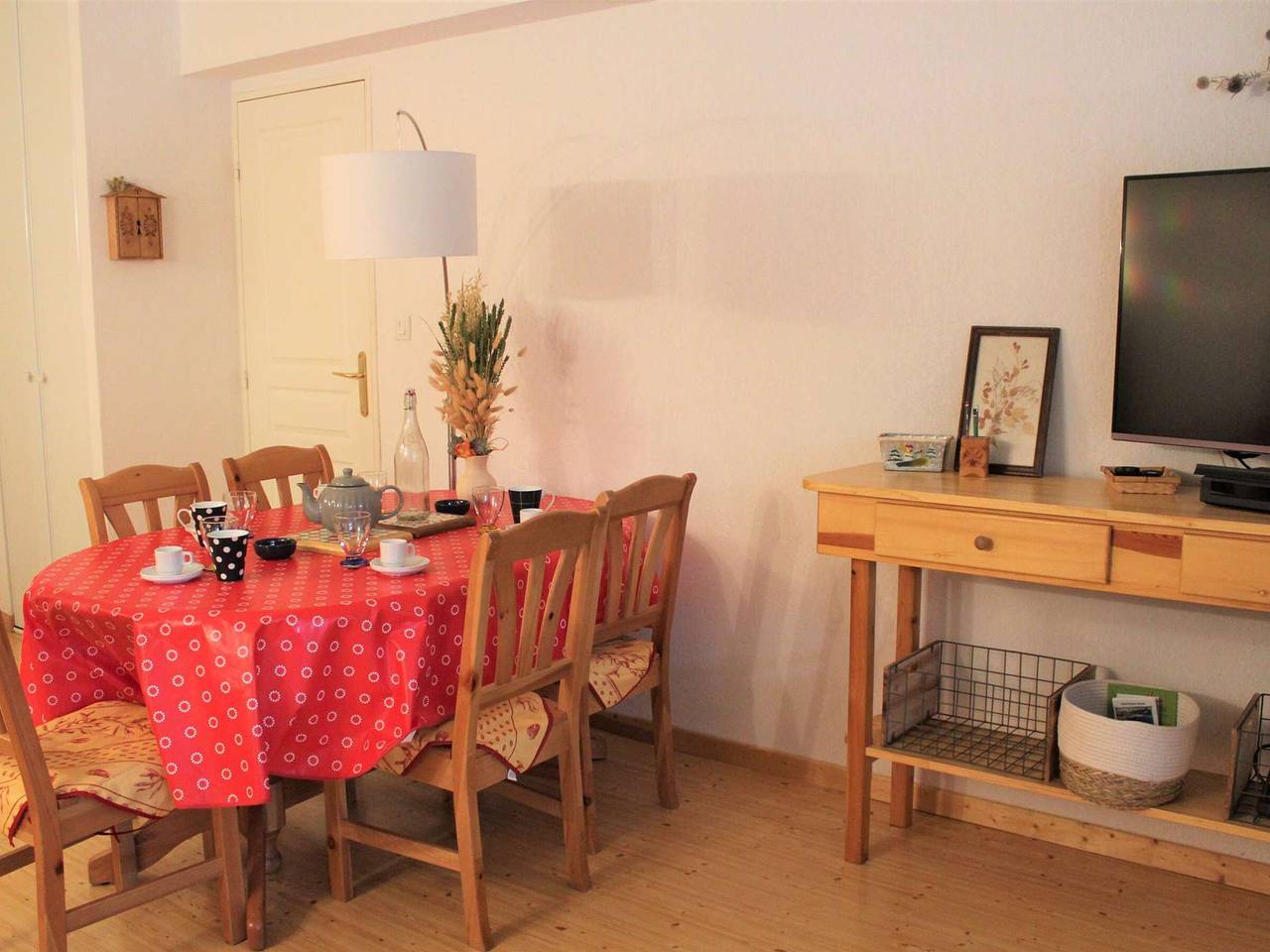 Appartement entier, Appartement Vars Les Claux - 3 pièces, 6 couchages, au pied des pistes et commerces in Vars, Région de Briançon