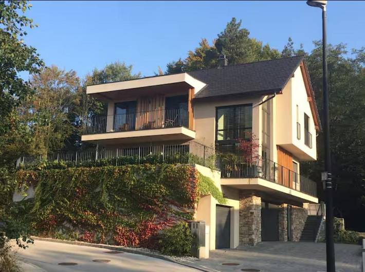 Villa voor 10 personen, with zwembad and tuin as well as uitzicht in Ljubljana