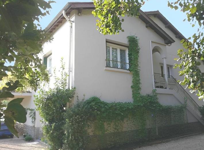 Location de vacances pour 7 personnes, avec jardin et piscine ainsi que balcon et jacuzzi dans l' Hérault - 2