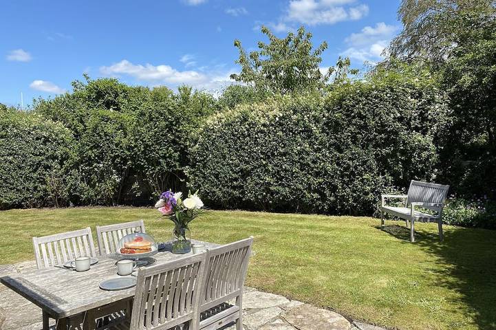 Gîte pour 4 personnes, avec terrasse et jardin - 1