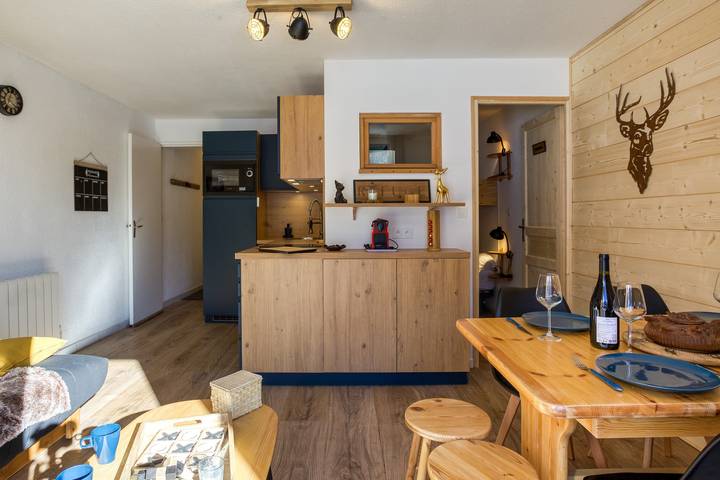 Ganze Wohnung, Ferienwohnung für 6 Personen mit Balkon in Le Corbier, Villarembert
