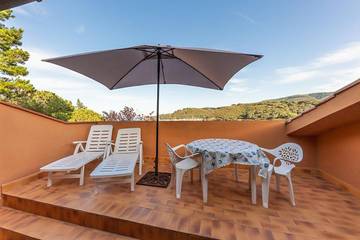 Ferienwohnung für 2 Personen, mit Balkon/Terrasse in Porto Azzurro