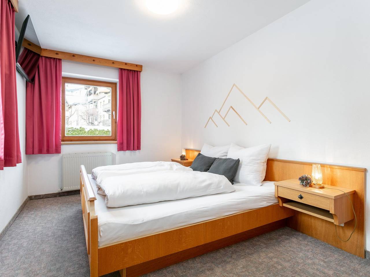Ganze Wohnung, Gemütliches Apartment im Zentrum mit Garten in Kirchberg in Tirol, Kitzbüheler Alpen