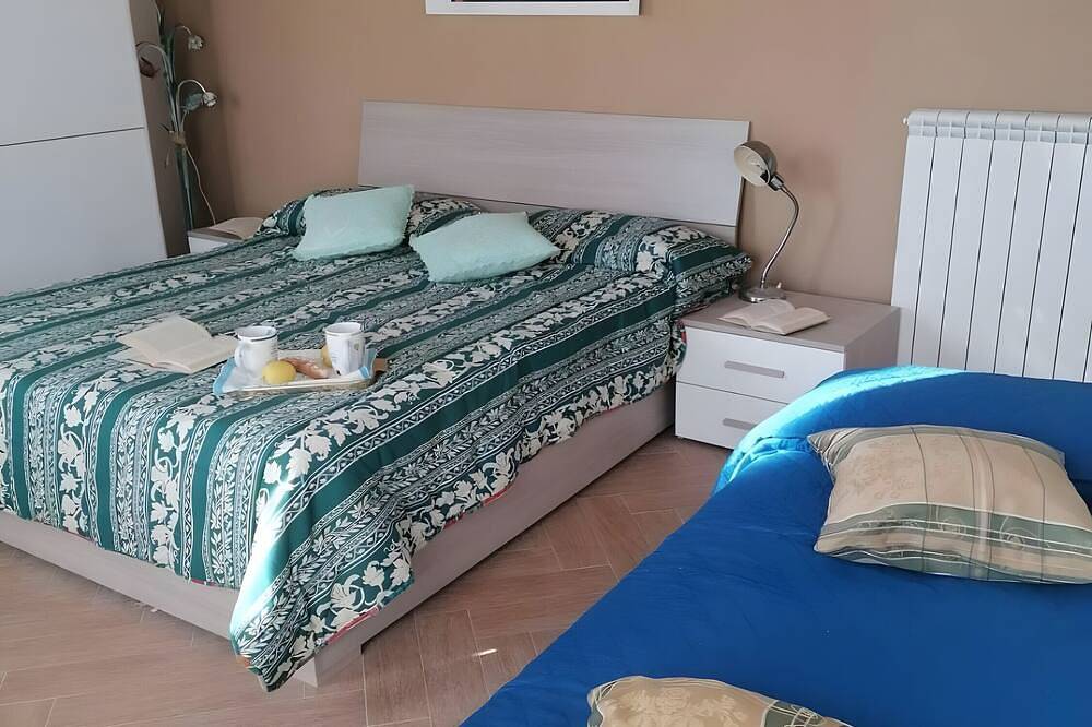 Apartamento entero, Apartamento 'Domenico' con Balcón, Wi-Fi y Aire Acondicionado in Mesina, Provincia de Messina