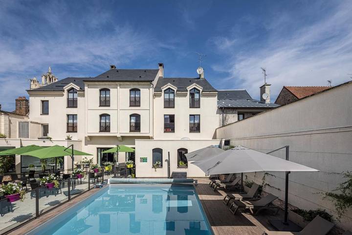 Hôtel pour 2 personnes, avec terrasse et piscine - 1