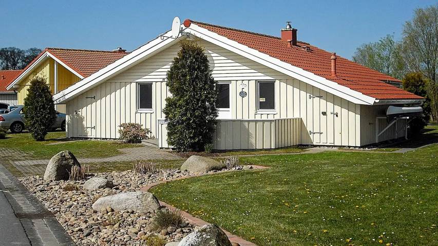 Ferienhaus für 7 Personen, mit Sauna und Garten sowie Whirlpool