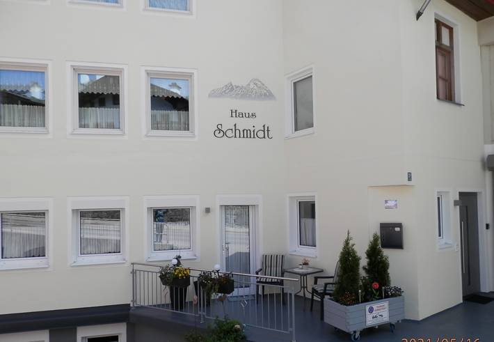 Apartamento vacacional entero, Haus Schmidt - holiday flat with mountain view for 2 to 4 persons, 104 sqm, 2 bedrooms in Berchtesgaden, Alpes de Berchtesgaden