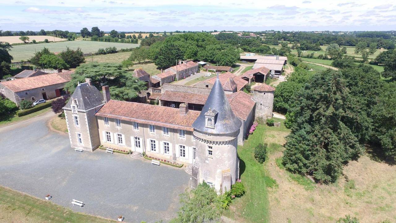 Manoir de Ponsay in Chantonnay, Région de La Roche-sur-Yon