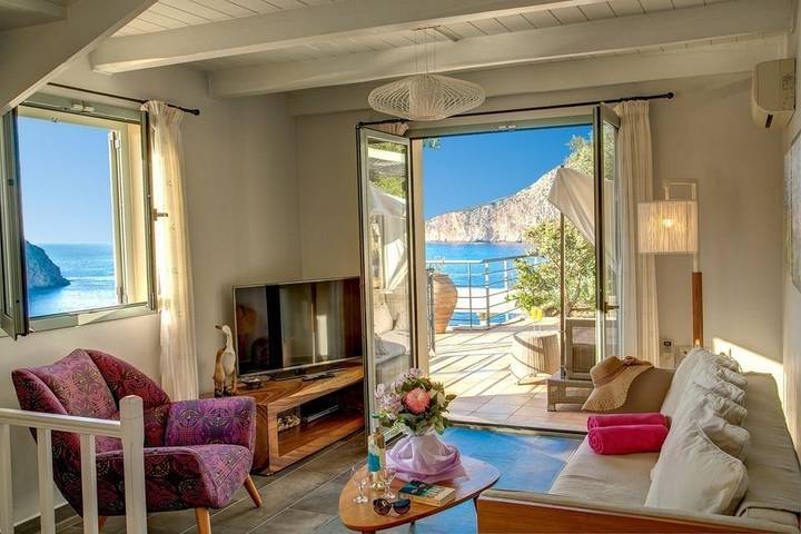 Location de vacances pour 6 personnes, avec piscine ainsi que jardin et vue sur l’océan dans Άσος - 3