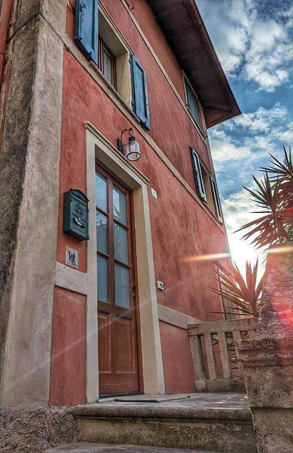 Ferienwohnung für 2 Personen, mit Garten und Ausblick sowie Seeblick