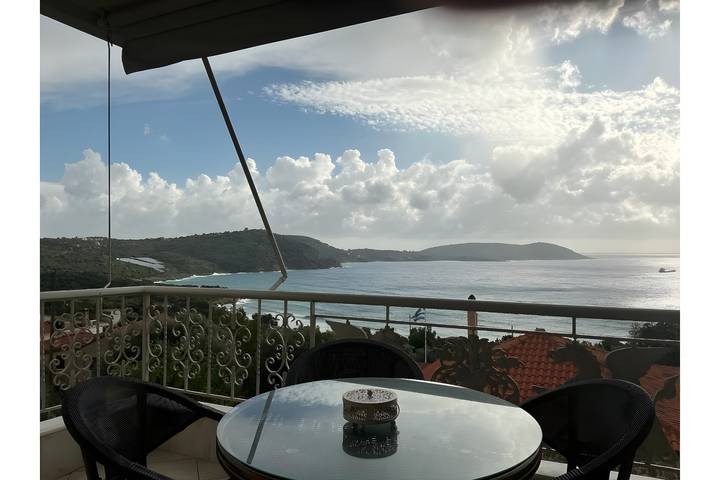 Ferienwohnung für 2 Personen, mit Garten und Balkon auf den Peloponnes