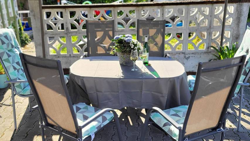 Ferienwohnung für 5 Personen, mit Terrasse in Zeltingen-Rachtig