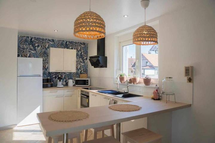 Gîte pour 4 personnes, avec jacuzzi ainsi que terrasse et sauna dans Dalhunden