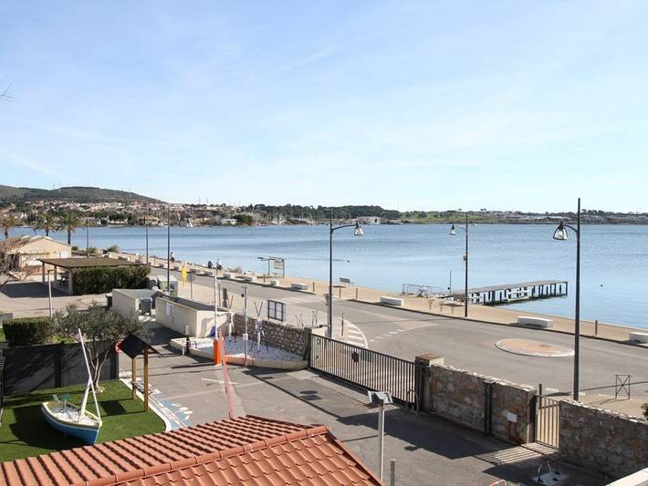 Gîte pour 2 personnes, avec balcon dans Port De Balaruc Les Bains