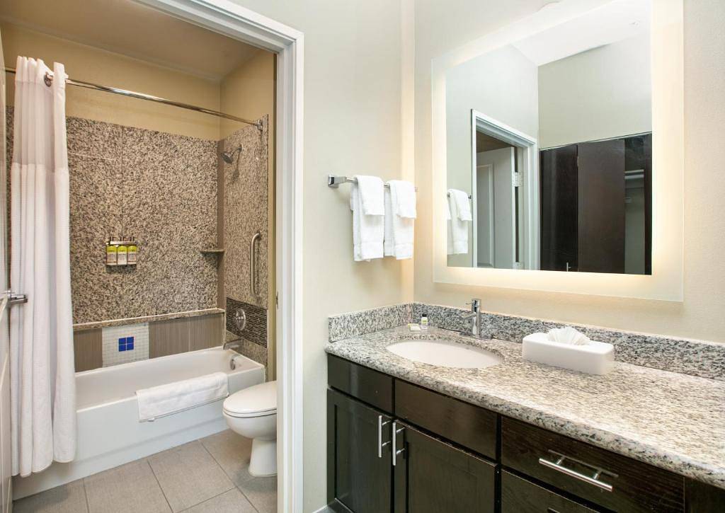 Appartement entier, Staybridge Suites Plano - Richardson Area in Plano, Comté de Collin