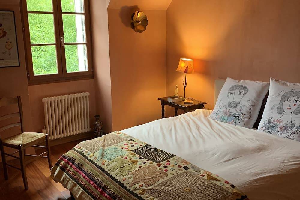 Maison de famille près de Villeneuve-sur-Yonne in Chaumot, Yonne