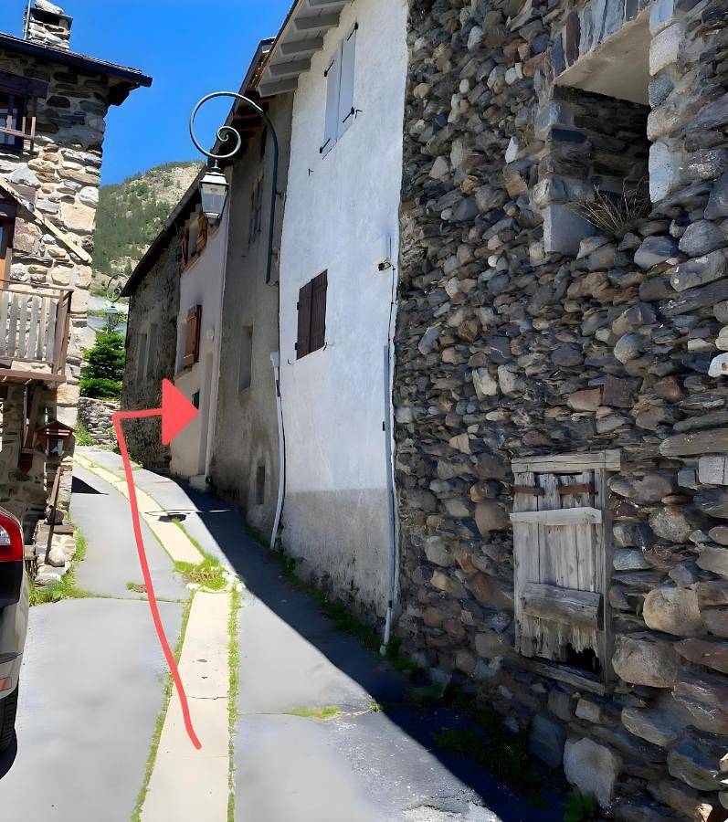 Maison village proche Andorre et stations de ski in Porté-Puymorens, Parc naturel régional des Pyrénées catalanes