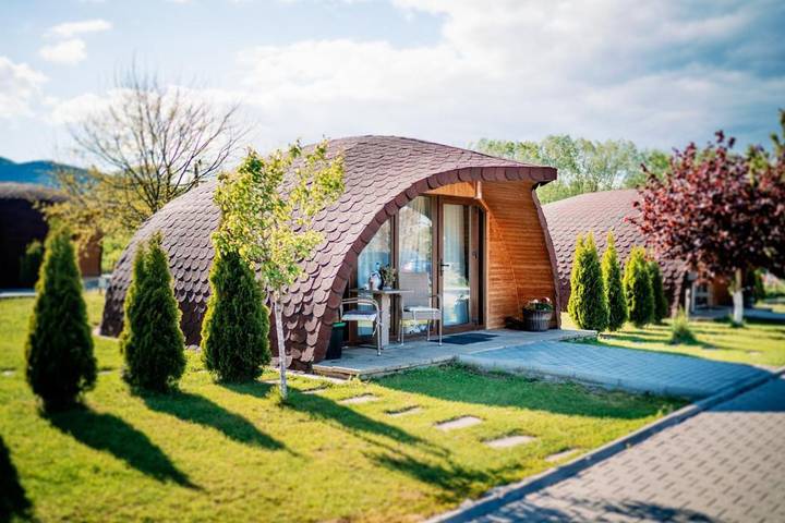 Camping für 2 Personen, mit Terrasse und Garten sowie Ausblick in Rumänien