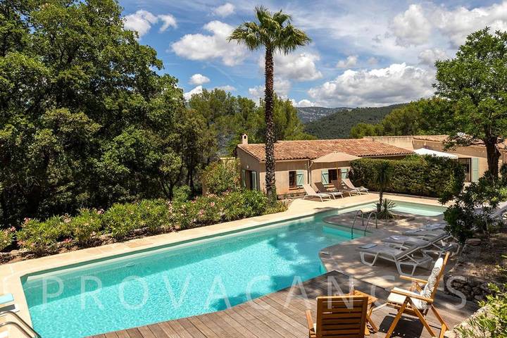 Provencal holiday home with large pool near Claviers in Claviers, Draguignan region
