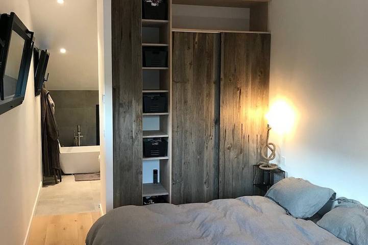 Confort, Tranquilité et Style avec piscine et jacuzzi in Allevard, Isère
