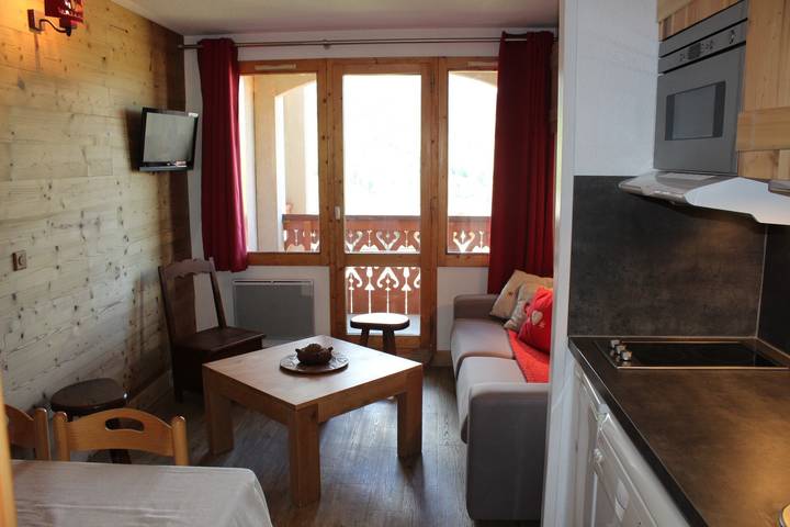 Apartamento entero, Apartamento 'Le Flocon de la Lognan' con vistas a la montaña y balcón in Belle Plagne, La Plagne-Tarentaise