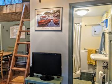 Cabin for 6 Guests in Meredith (NH), Lake Winnipesaukee, Picture 2
